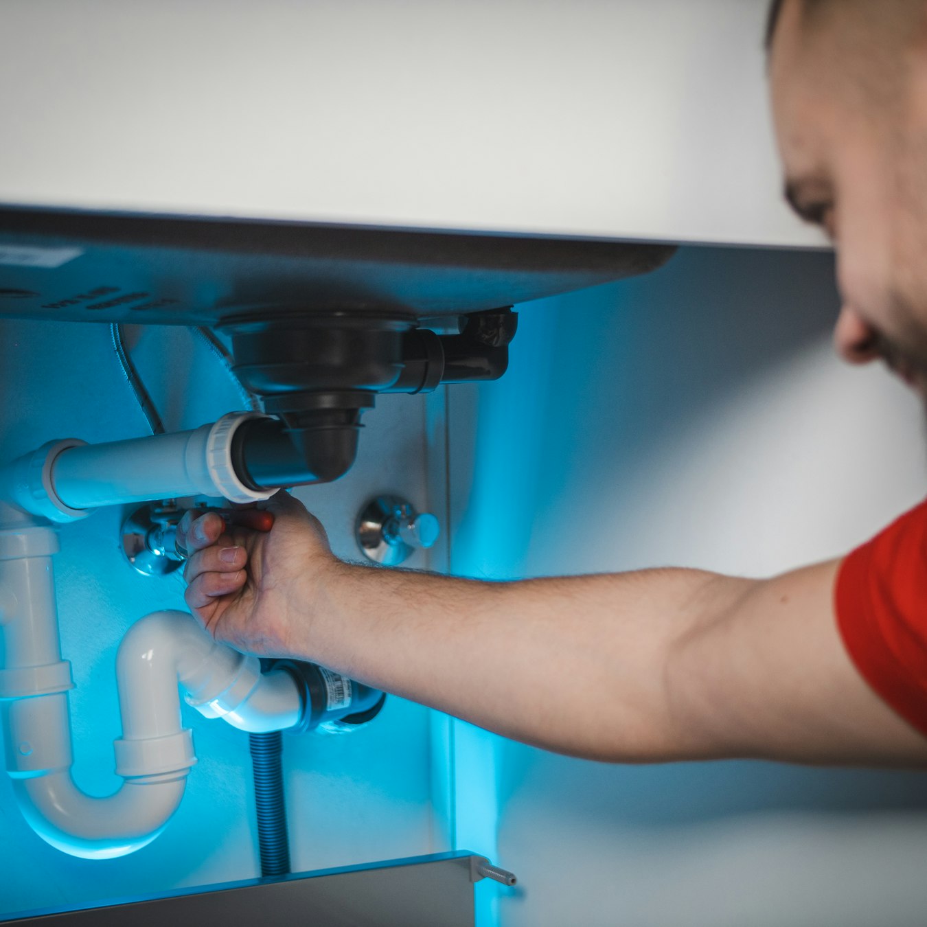 Keswick Plumbing Pros licensed plumber on a service call in Keswick, Ontario